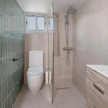 Amazing Sea View And Location Apartment