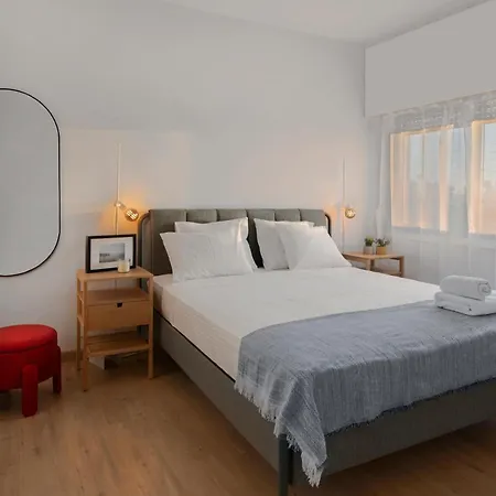 Amazing Sea View And Location Apartment *